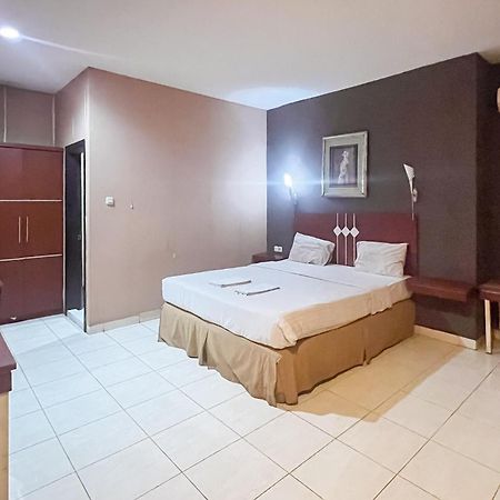Urbanview Trisula Hotel Μακασάρ Εξωτερικό φωτογραφία