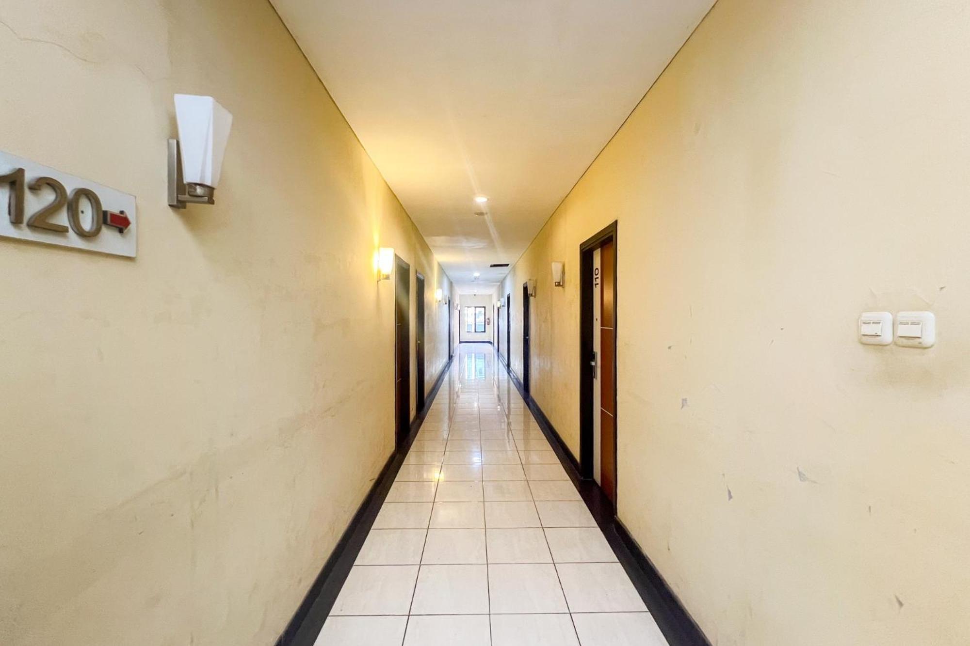 Urbanview Trisula Hotel Μακασάρ Εξωτερικό φωτογραφία