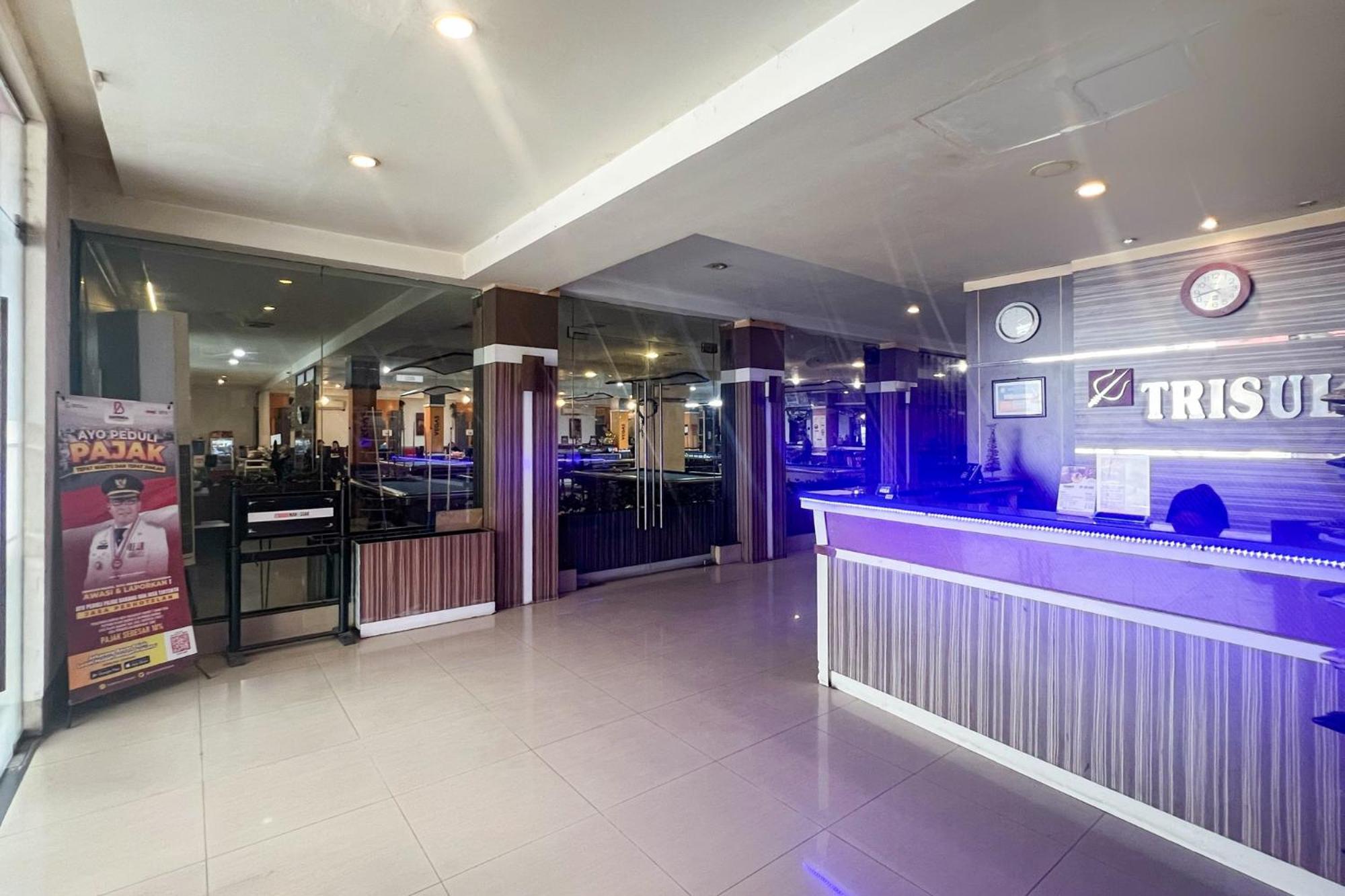 Urbanview Trisula Hotel Μακασάρ Εξωτερικό φωτογραφία