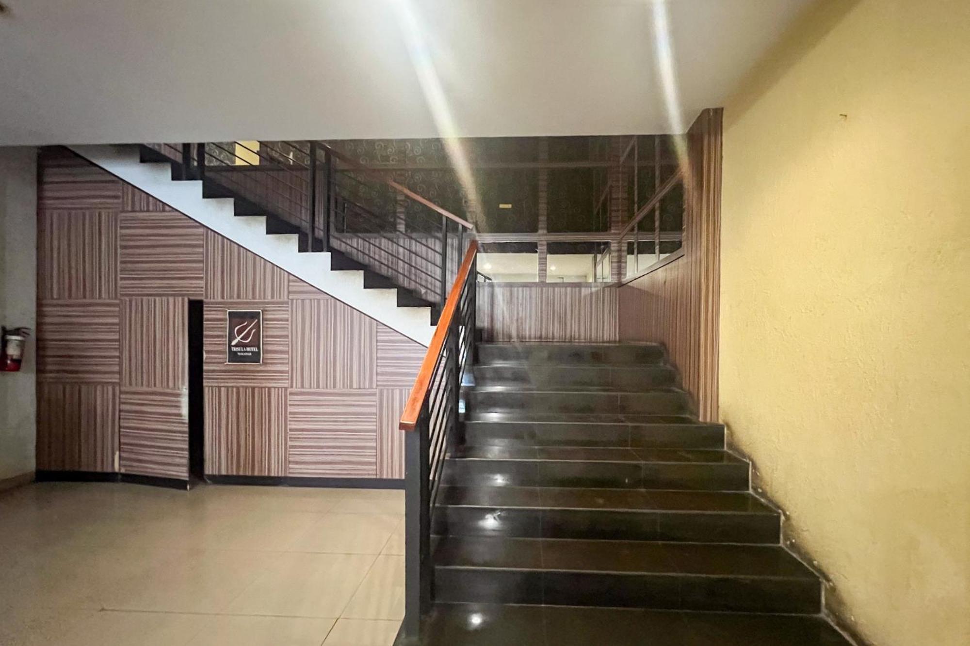 Urbanview Trisula Hotel Μακασάρ Εξωτερικό φωτογραφία