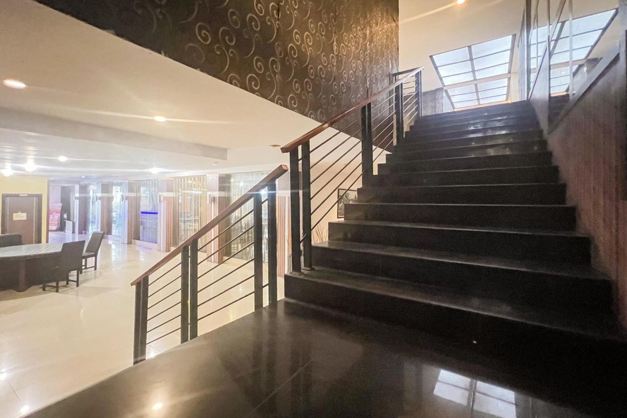 Urbanview Trisula Hotel Μακασάρ Εξωτερικό φωτογραφία