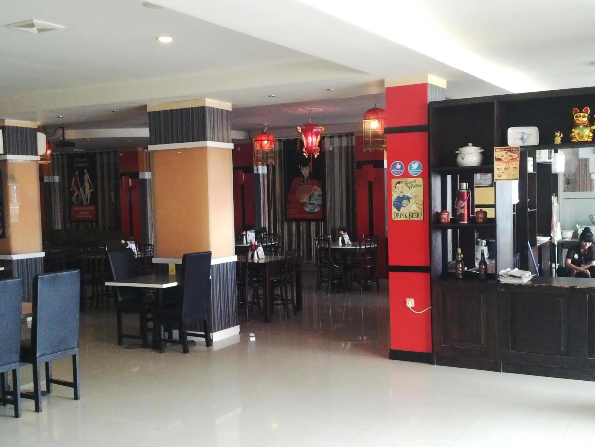 Urbanview Trisula Hotel Μακασάρ Εξωτερικό φωτογραφία
